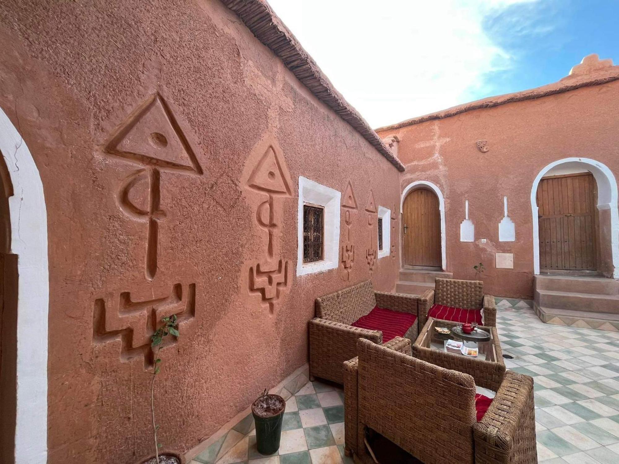 Tigmi Hamid Decouverte Des Traditions Et De La Culture Berbere Ait Benhaddou Exteriör bild